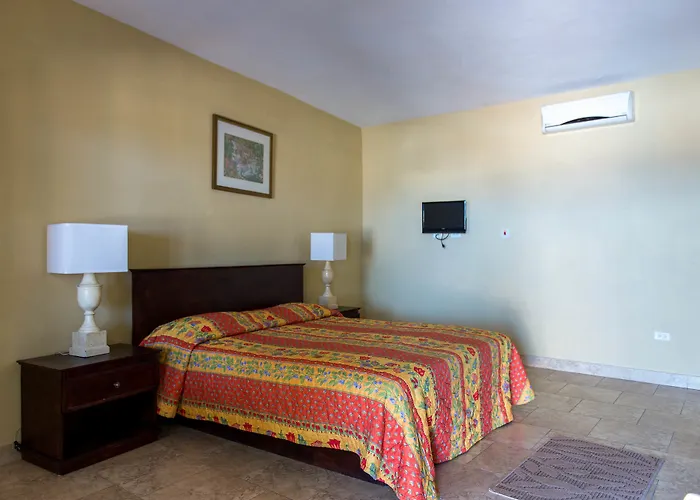 Bed and breakfast Rosehall Deluxe 2*