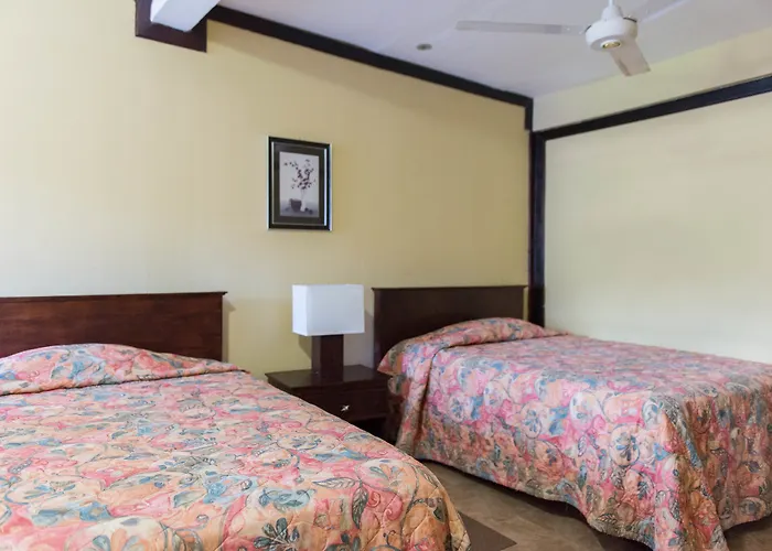 Bed and breakfast Rosehall Deluxe 2*